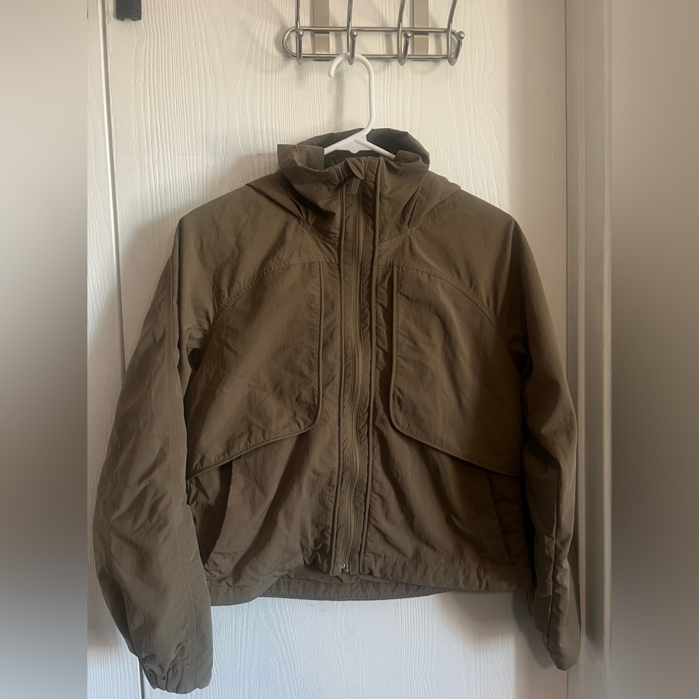 Lululemon Always Effortless Jacket Size 2 Full Zip Cropped Hidden Hood